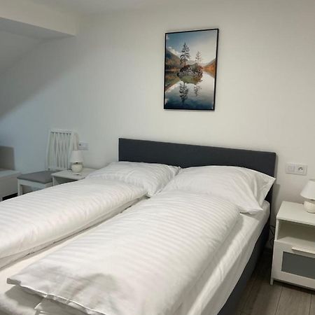 Apartament Cheb Exterior foto